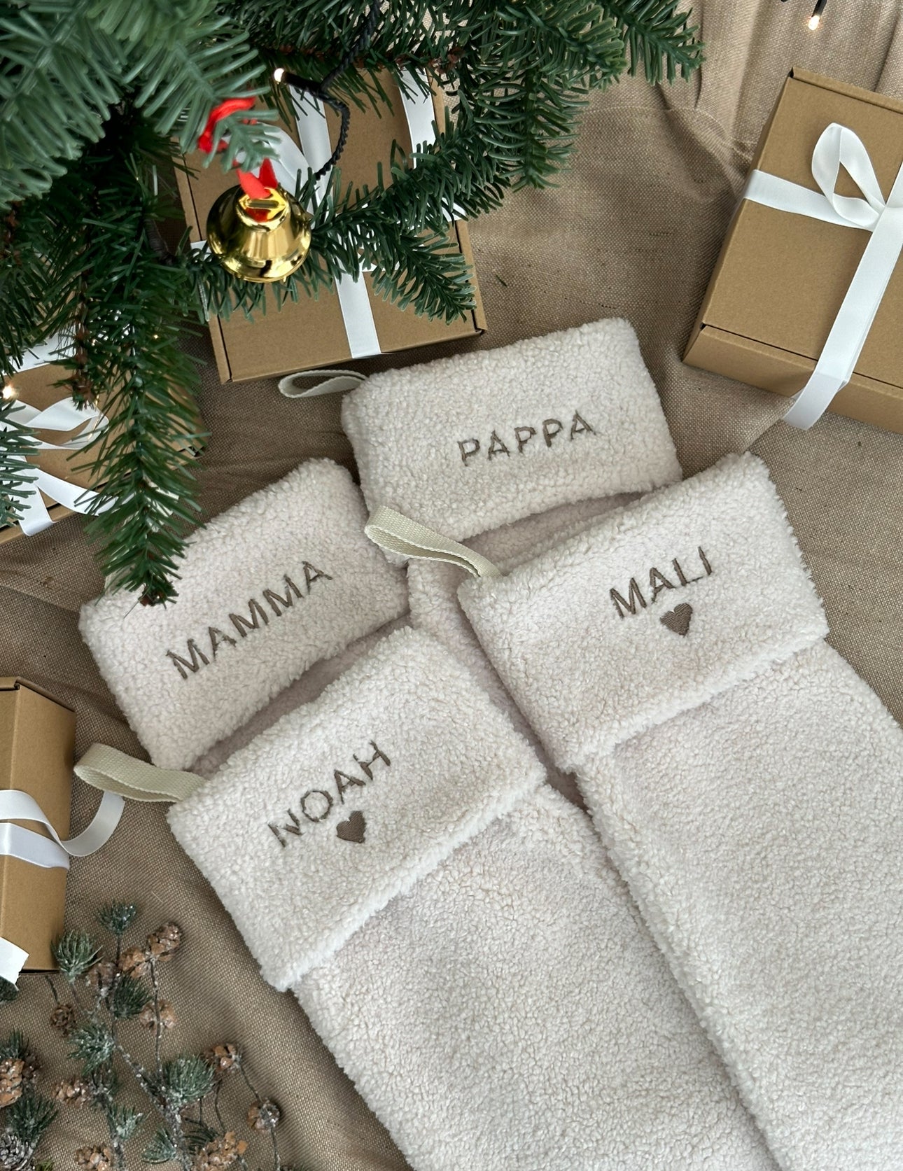 A MAGICAL TEDDY JULESTRØMPE